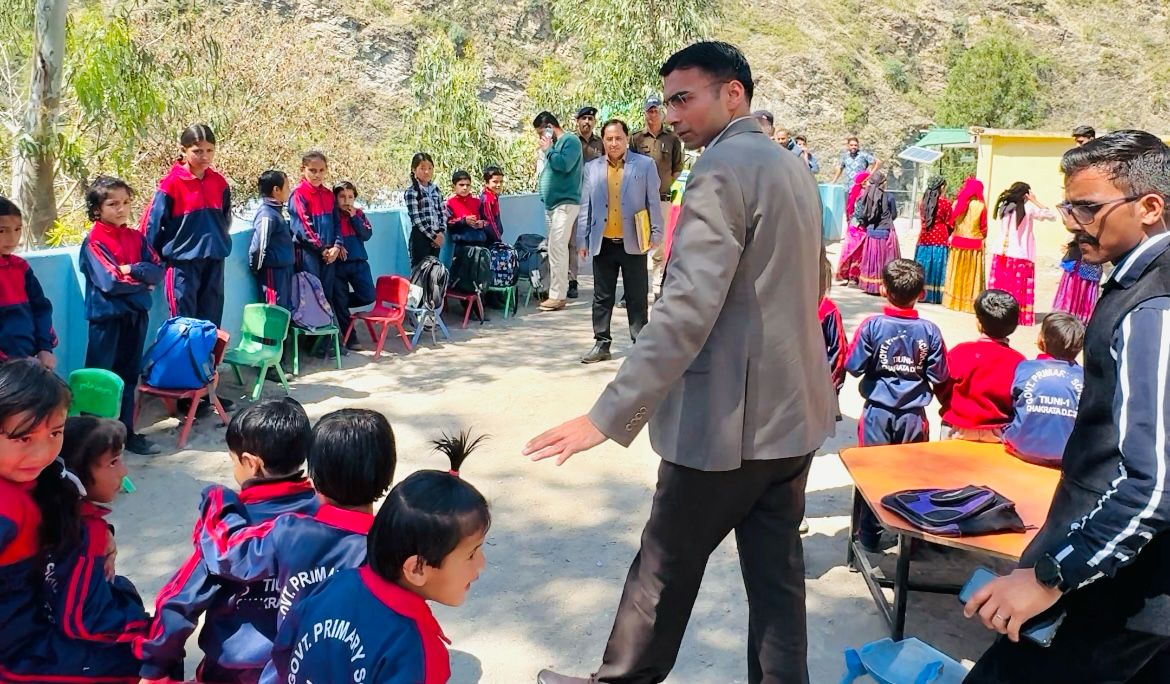 जिला प्रशासन का प्रोजेक्ट ‘‘उत्कर्ष’’ मात्र नामकरण; घोषणा; प्रचार नहीं।