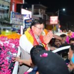 काशीपुर से सड़क मार्ग से खटीमा पहुंचे सीएम भव्य स्वागत धामी का