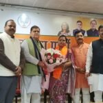कांग्रेस को बड़ा झटका: महिला जिलाअध्यक्ष समेत कई जनप्रतिनिधि भाजपा में शामिल