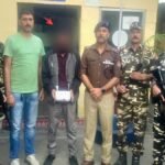 बनबसा नेपाल बॉर्डर पर स्मैक के साथ इनामी नशा तस्कर गिरफ्तार, गैंगस्टर एक्ट में था वांछित
